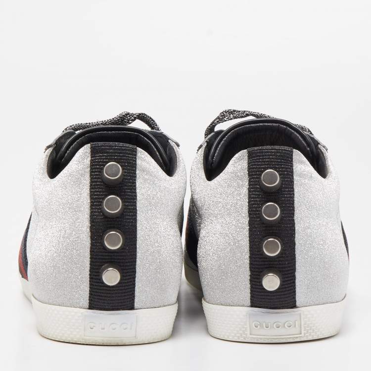 مملوكة مسبقًا Gucci Metallic Silver Glitter Web Detail Studded Low Top Sneakers Size 39