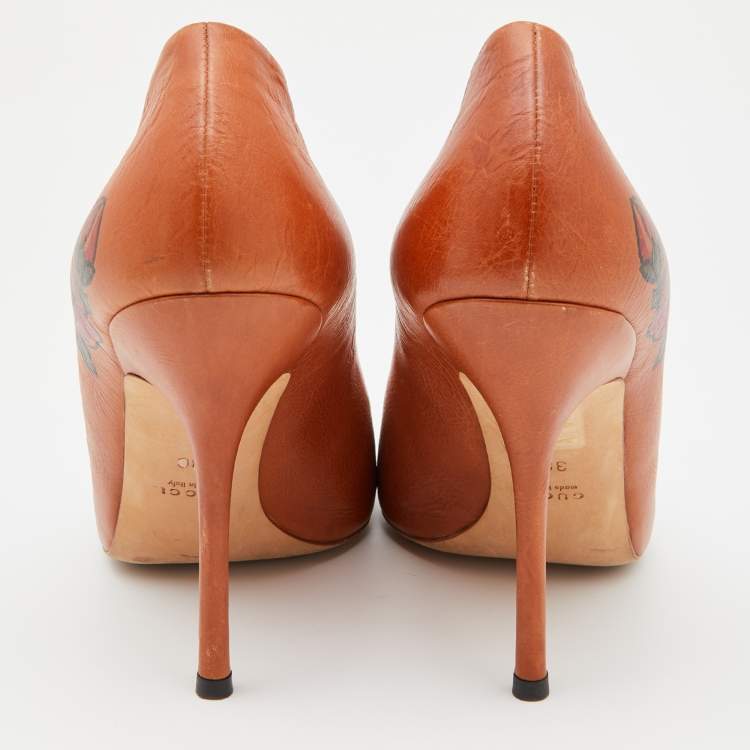 مملوكة مسبقًا Gucci Tan Printed Leather Pumps Size 38