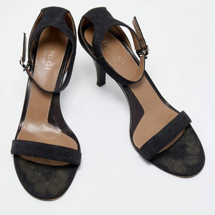 مملوكة مسبقًا Gucci Black GG Canvas Ankle Strap Sandals Size 39