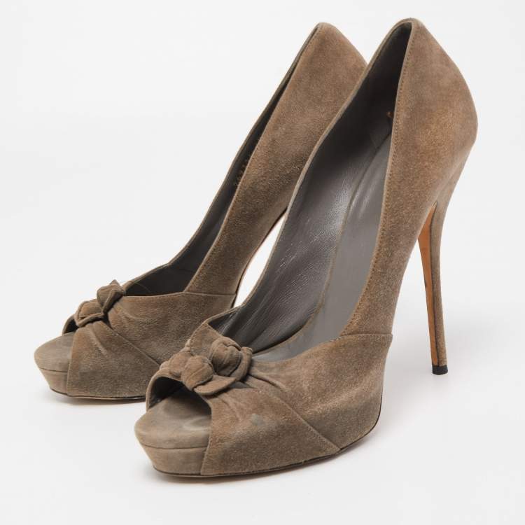 Pre Owned Gucci Grey Suede Double Bow Peep Toe Pumps Size 40.5