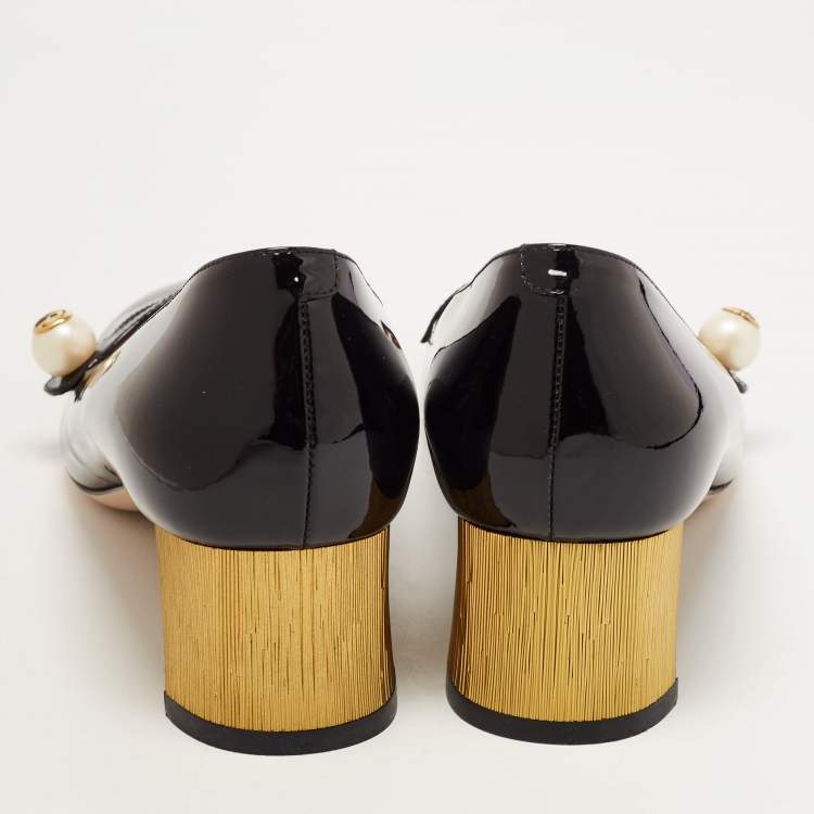 مملوكة مسبقًا Gucci Black Patent Leather Pearl Detail Mary Jane Pumps Size 40