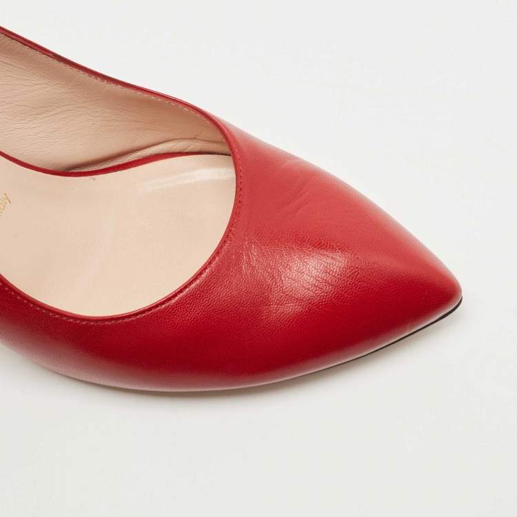 مملوكة مسبقًا Gucci Red Leather Sylvie Web Slingback Pumps Size 38.5