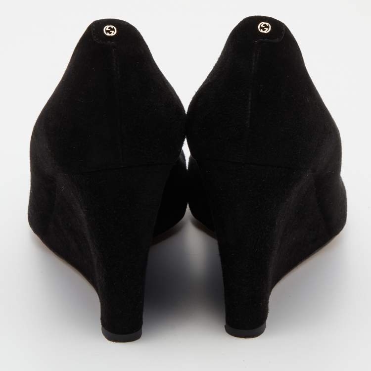 Pre Owned Gucci Black Suede Wedge Round Toe Pumps Size 40
