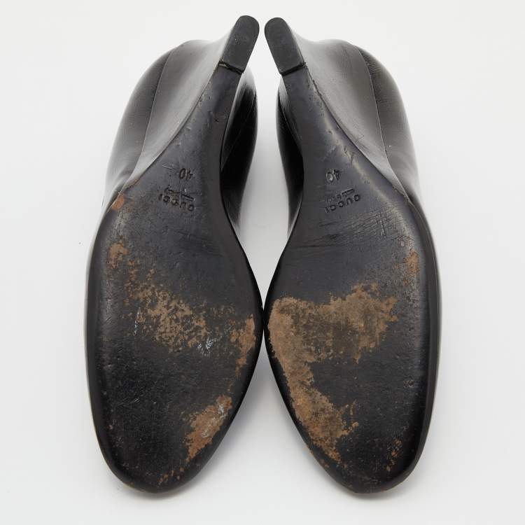 Pre Owned Gucci Black Patent Leather Wedge Round Toe Pumps Size 40