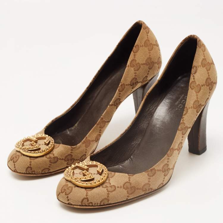Pre Owned Gucci Beige/Brown GG Canvas Studded Interlocking G Pumps Size 39