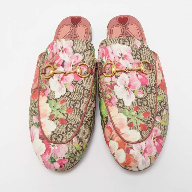 Pre Owned Gucci Beige/Brown GG Supreme Blooms Canvas Princetown Flat Mules Size 38.5