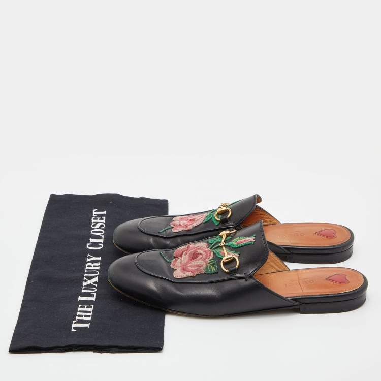 مملوكة مسبقًا Gucci Black Leather Rose Embroidered Princetown Horsebit Flat Mules Size 40