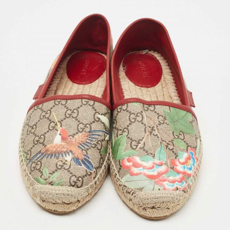 Pre Owned Gucci Beige Flora Print Coated Canvas and Leather Slip On Espadrilles Size 39