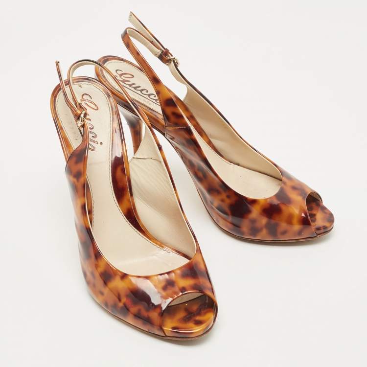 Pre Owned Gucci Two-Tone Animal Print Patent Leather Peep Toe Slingback Pumps Size 37.5