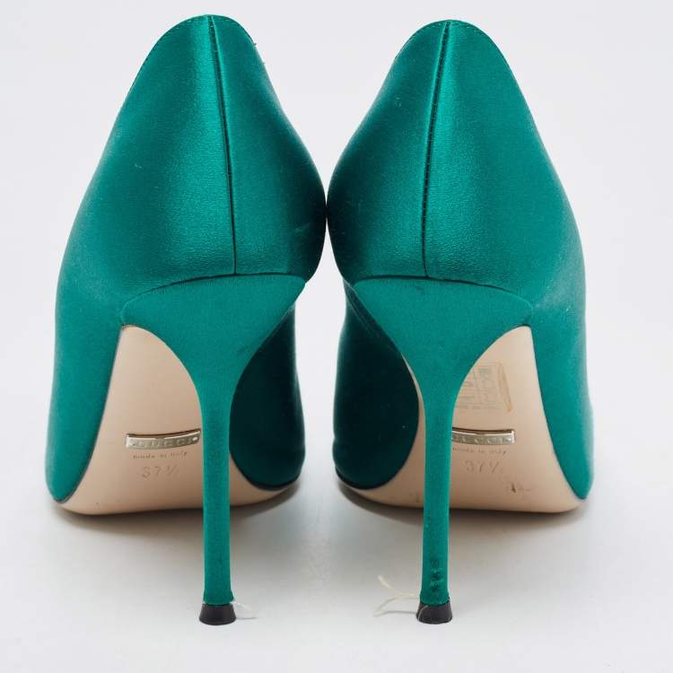 Pre Owned Gucci Green Satin Embellished Dionysus Pumps Size 37.5