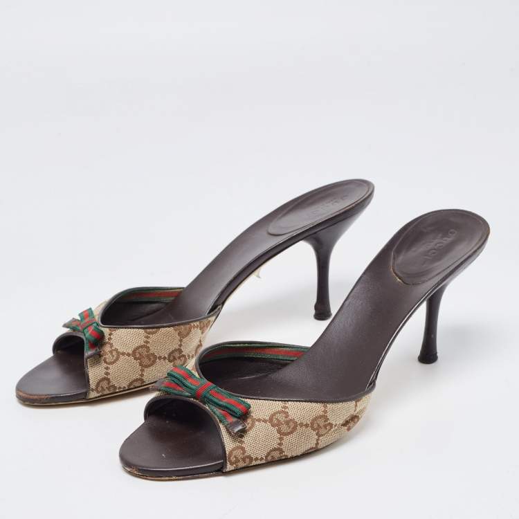 Pre Owned Gucci Beige/Brown GG Canvas Web Bow Slide Sandals Size 40.5