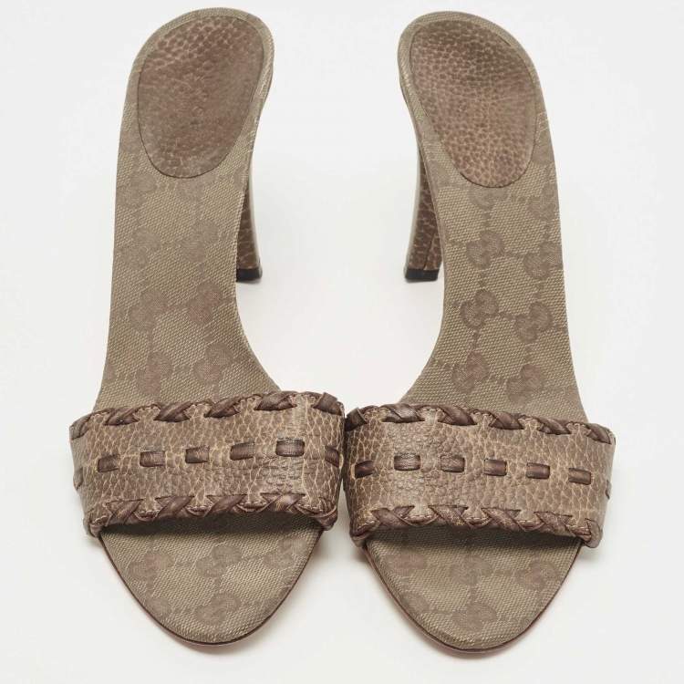 Pre Owned Gucci Brown Leather and GG Canvas Slides Size 39
