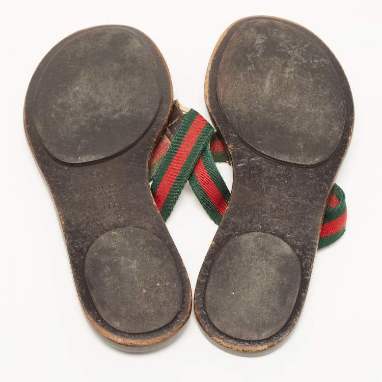 مملوكة مسبقًا Gucci Tricolor Leather and Canvas Web Interlocking G Thong Flats Size 37.5