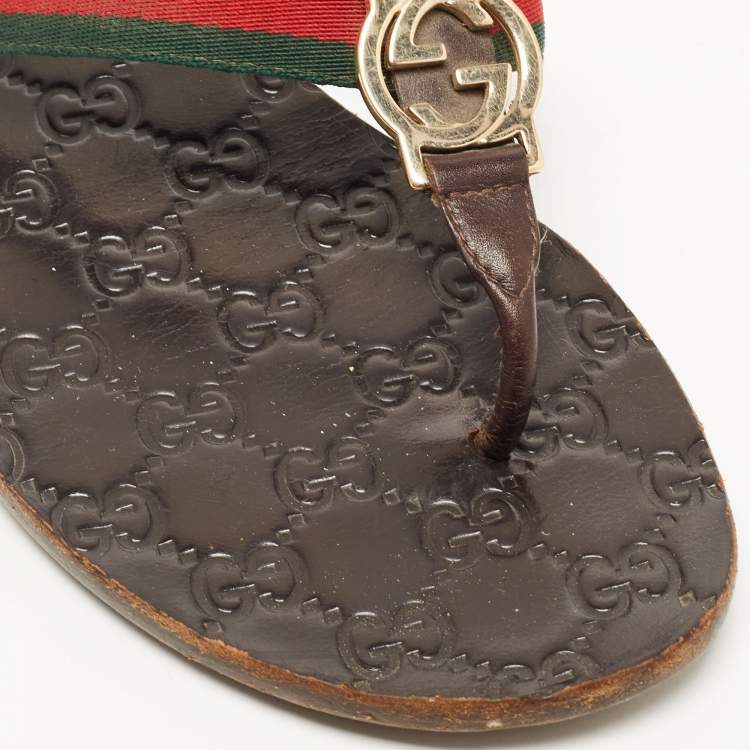 مملوكة مسبقًا Gucci Tricolor Leather and Canvas Web Interlocking G Thong Flats Size 37.5