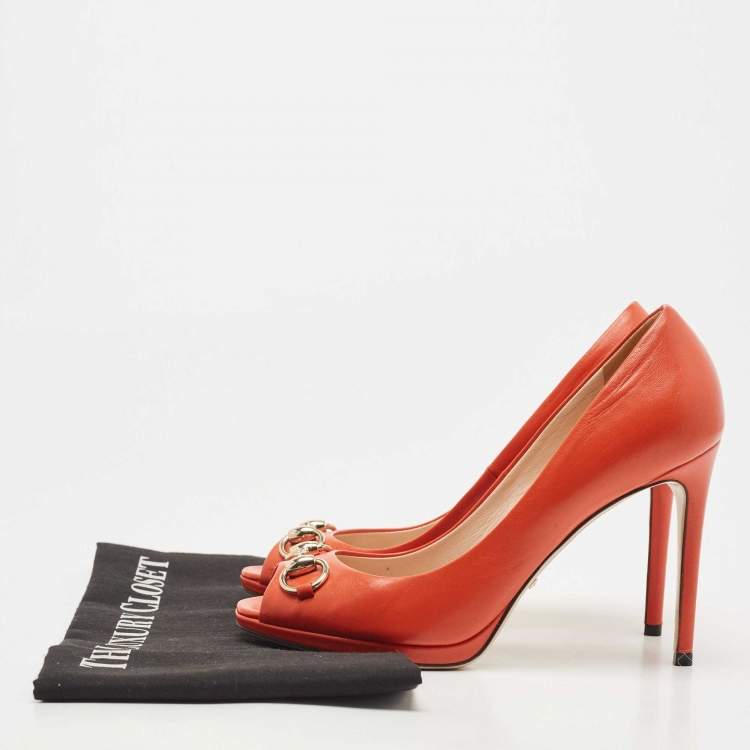 Pre Owned Gucci Orange Leather Hollywood Horsebit Peep Toe  Pumps Size 37