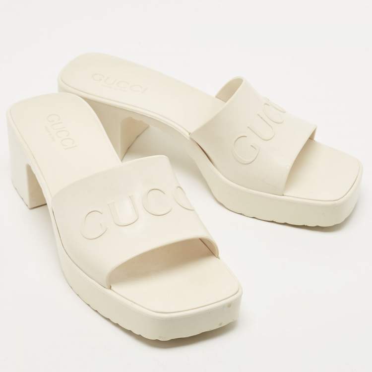Pre Owned Gucci White Rubber Slide Sandals Size 36