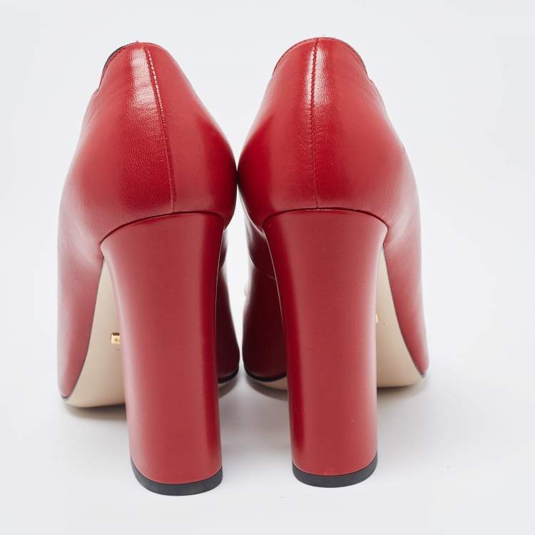 Pre Owned Gucci Red Leather Scalloped Willow Pearl Embellished Block Heel Pumps Size 38