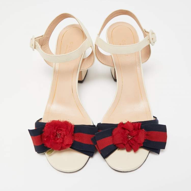 Pre Owned Gucci Cream Leather and Canvas Bow Flower Ankle Strap Sandals Size 38.5
