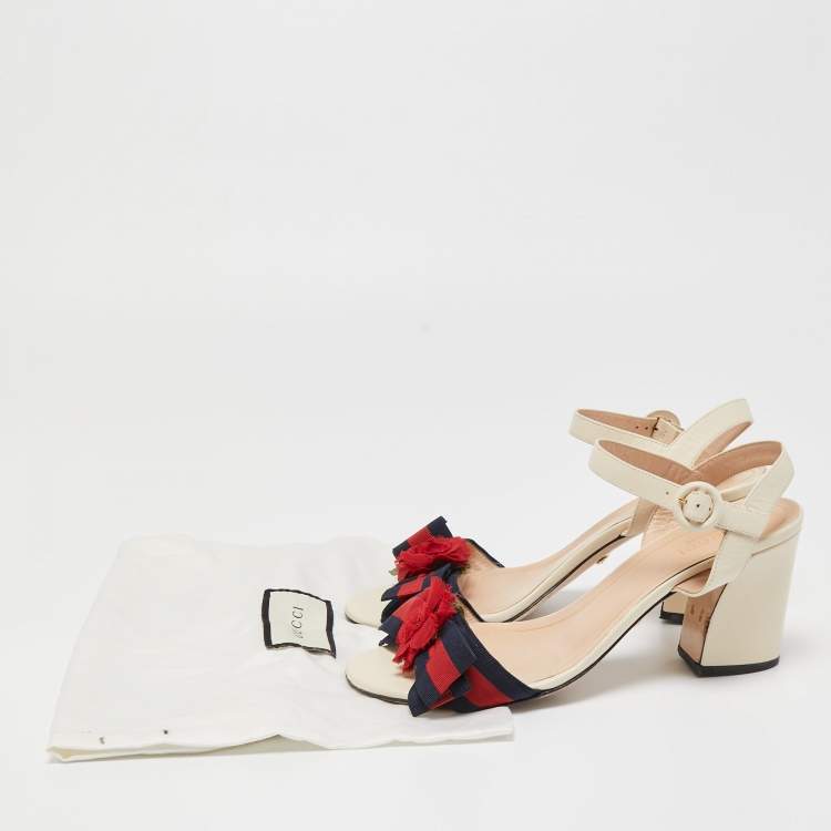 Pre Owned Gucci Cream Leather and Canvas Bow Flower Ankle Strap Sandals Size 38.5