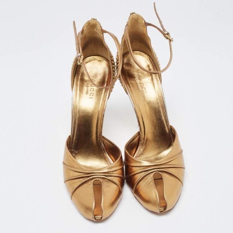 Pre Owned Gucci Metallic Gold Leather Ankle Strap Pumps Size 38.5    