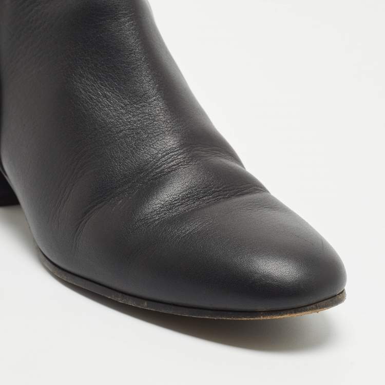 Pre Owned Gucci Black Leather Buckle Detail Ankle Booties Size 36.5