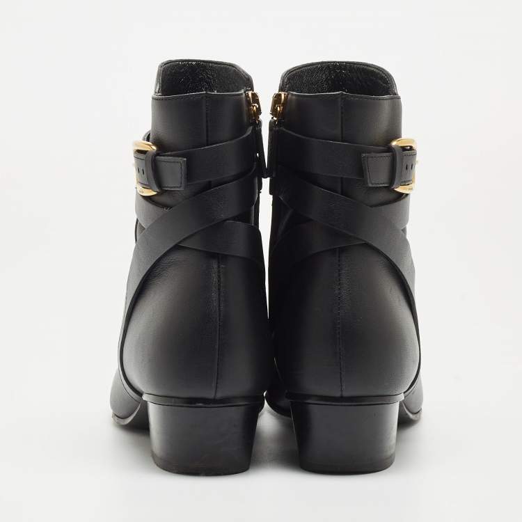 Pre Owned Gucci Black Leather Buckle Detail Ankle Booties Size 36.5