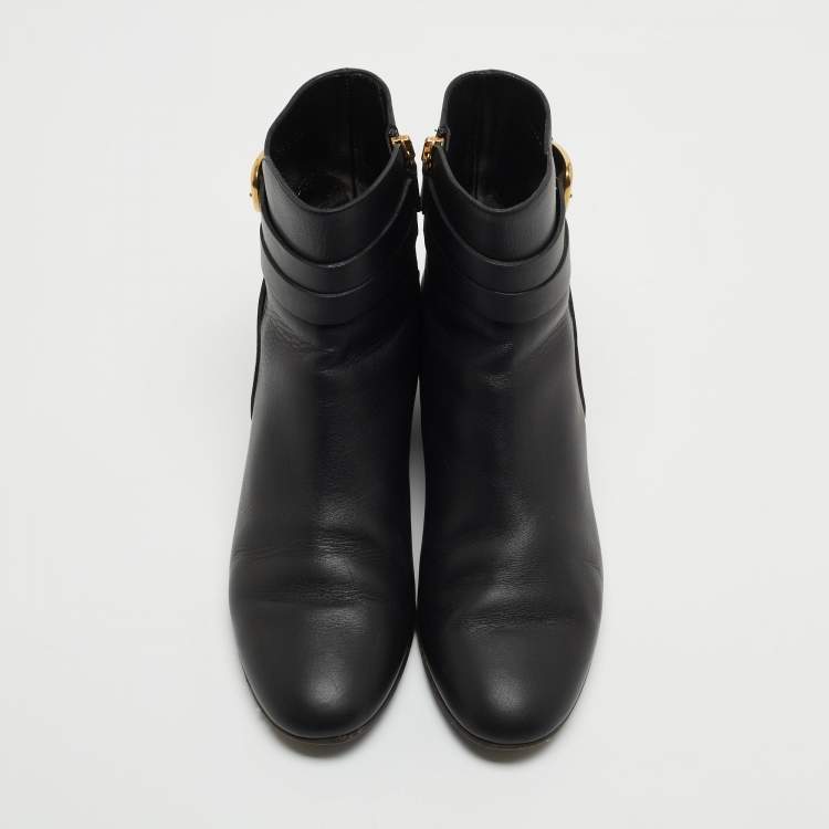 Pre Owned Gucci Black Leather Buckle Detail Ankle Booties Size 36.5