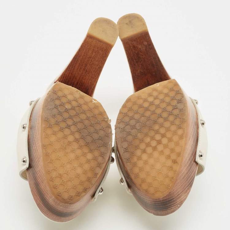 Pre Owned Gucci Cream Leather Horsebit Clogs Size 40