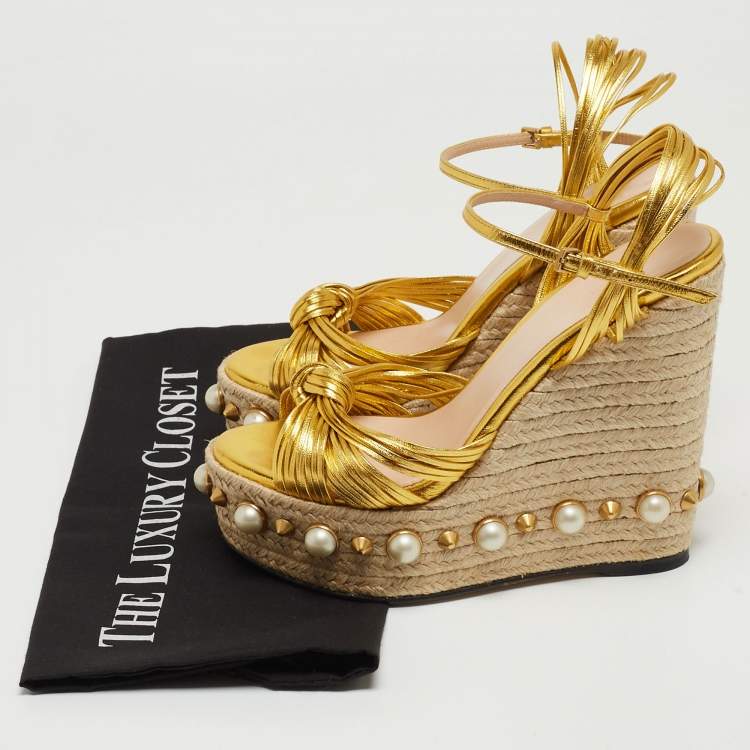Pre Owned Gucci Gold Leather Strappy Knotted Pearl Embellished Wedge Espadrille Ankle Strap Sandals Size 36.5