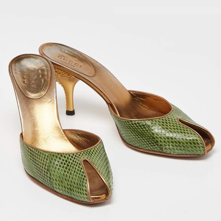 Pre Owned Gucci Green Embossed Snakeskin Peep Toe Mules Size 36