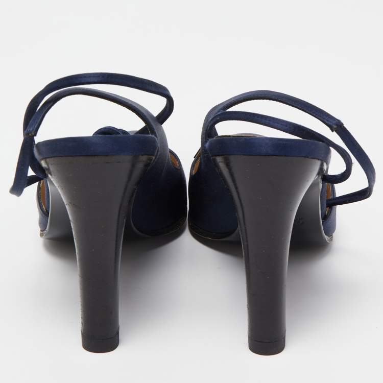 Pre Owned Gucci Navy Blue Satin Ankle Tie Pumps Size 38