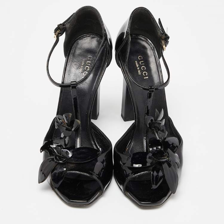 Pre Owned Gucci Black Patent Leather Applique T Strap Sandals Size 36.5