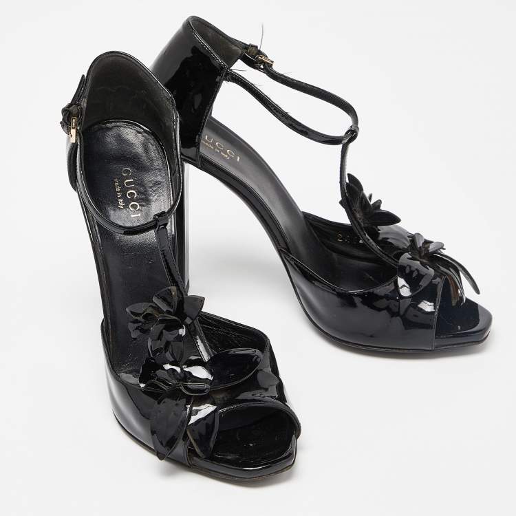 Pre Owned Gucci Black Patent Leather Applique T Strap Sandals Size 36.5