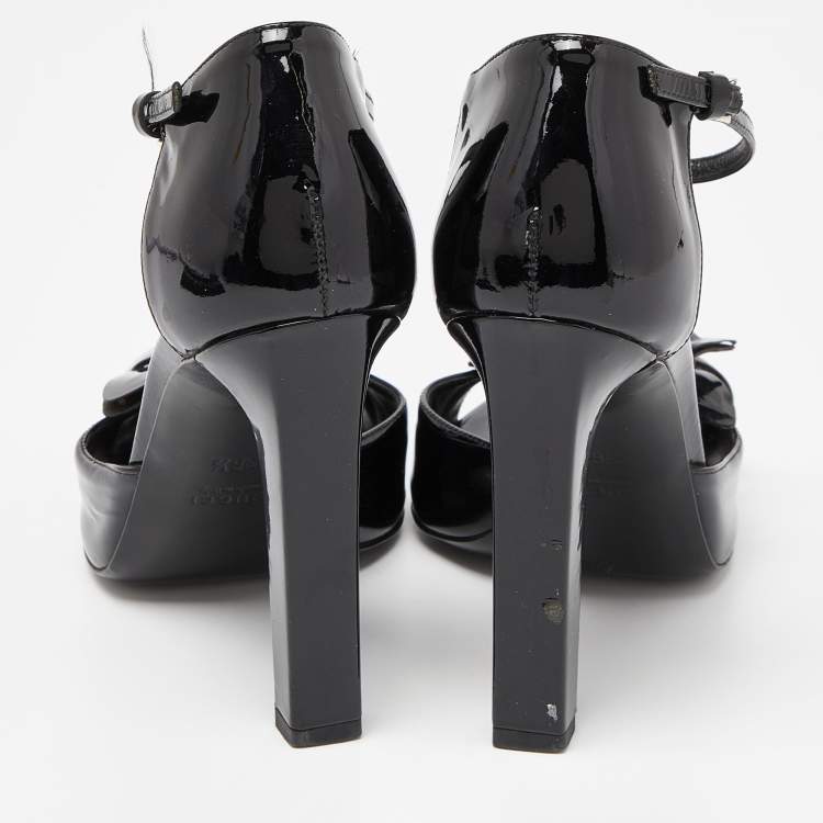 Pre Owned Gucci Black Patent Leather Applique T Strap Sandals Size 36.5