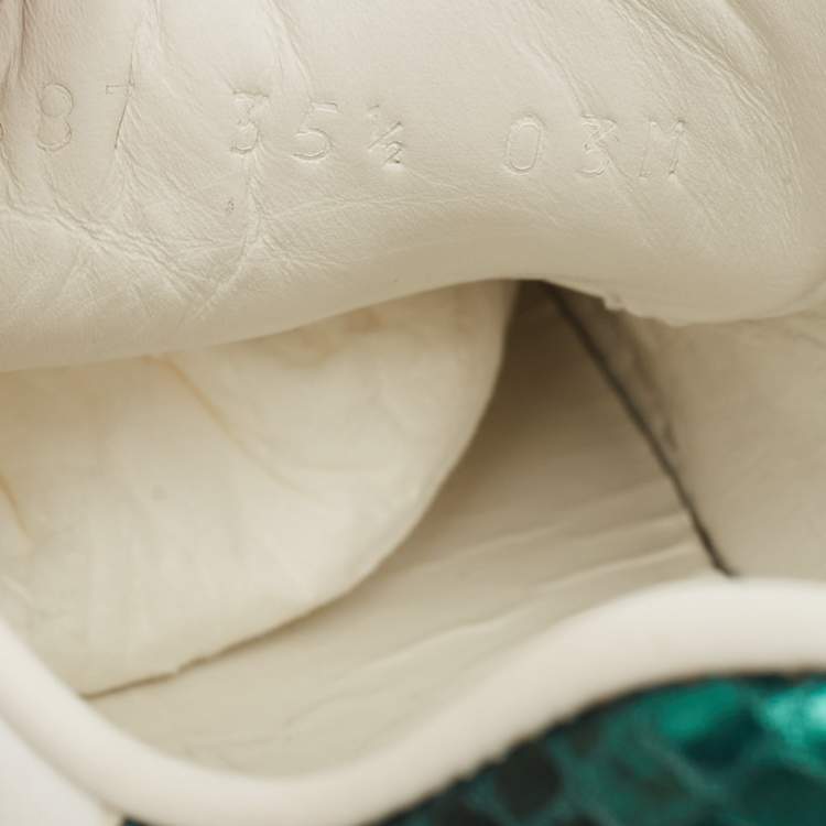 Pre Owned Gucci White Leather Faux Pearl Embellished and Studded Ace Sneakers Size 35.5