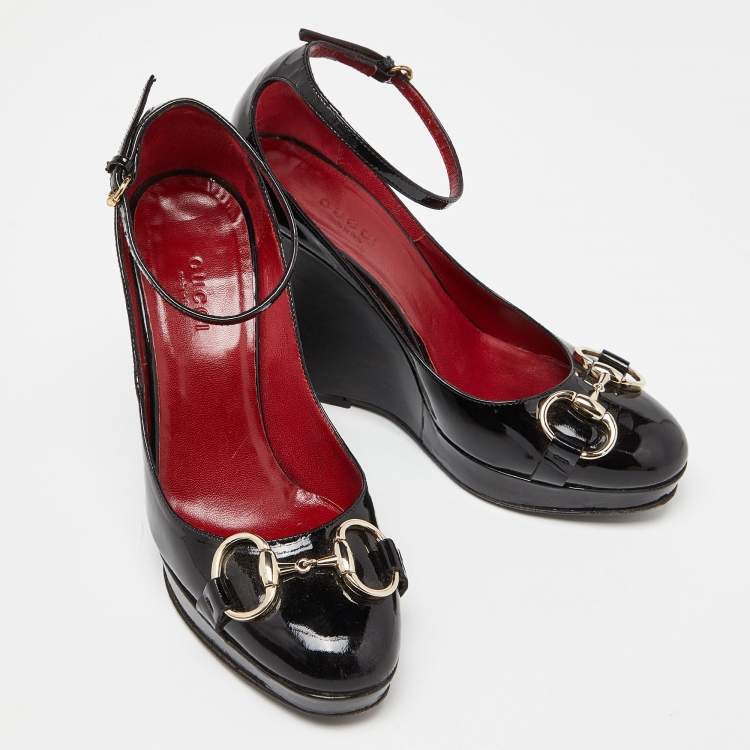 Pre Owned Gucci Black Patent Leather Horsebit Ankle Strap Pumps Size 35.5