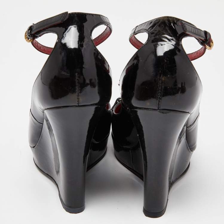 Pre Owned Gucci Black Patent Leather Horsebit Ankle Strap Pumps Size 35.5
