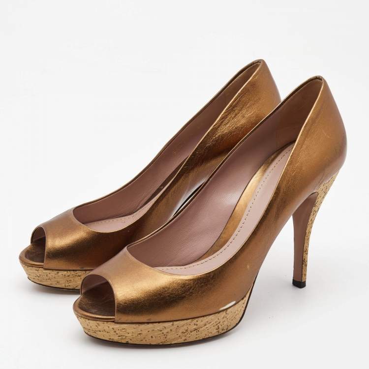 Pre Owned Gucci Metallic Bronze Leather Peep Toe Platform Pumps Size 39