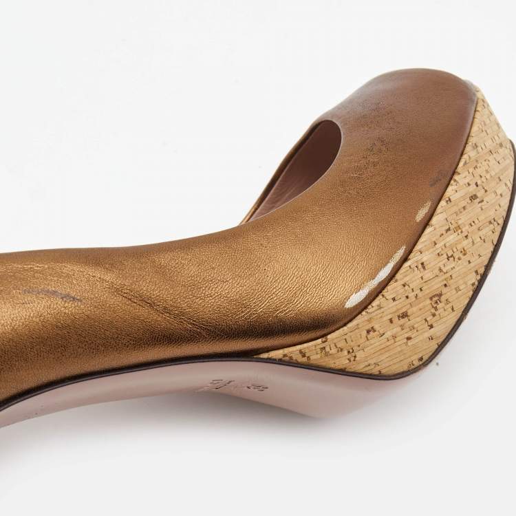 Pre Owned Gucci Metallic Bronze Leather Peep Toe Platform Pumps Size 39