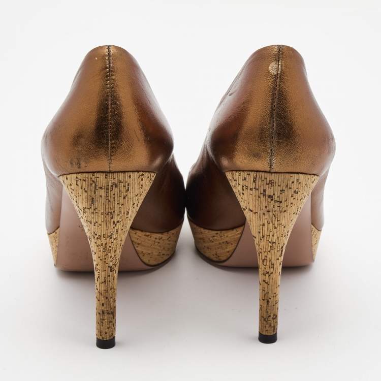 Pre Owned Gucci Metallic Bronze Leather Peep Toe Platform Pumps Size 39