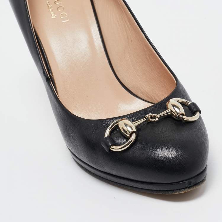 مملوكة مسبقًا Gucci Black Leather Horsebit Round Toe Pumps Size 36.5