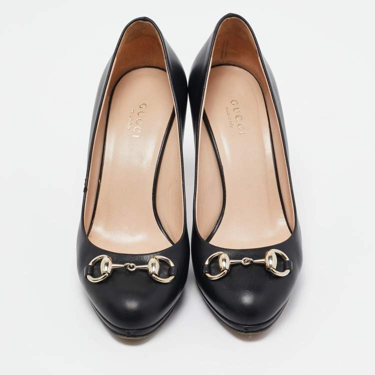 مملوكة مسبقًا Gucci Black Leather Horsebit Round Toe Pumps Size 36.5