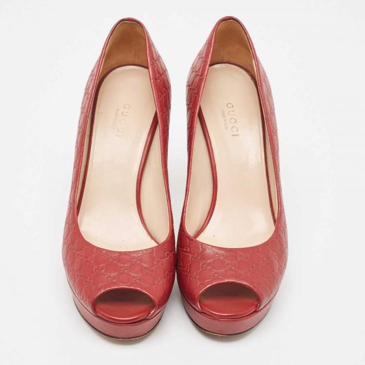 Pre Owned Gucci Dark Red Microguccissima Leather Peep Toe Platform Pumps Size 37
