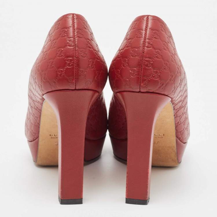 Pre Owned Gucci Dark Red Microguccissima Leather Peep Toe Platform Pumps Size 37