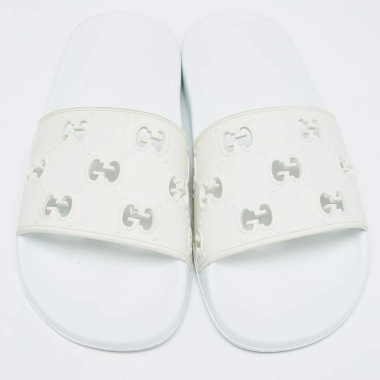 Pre Owned Gucci White Rubber Flat Slides Size 39