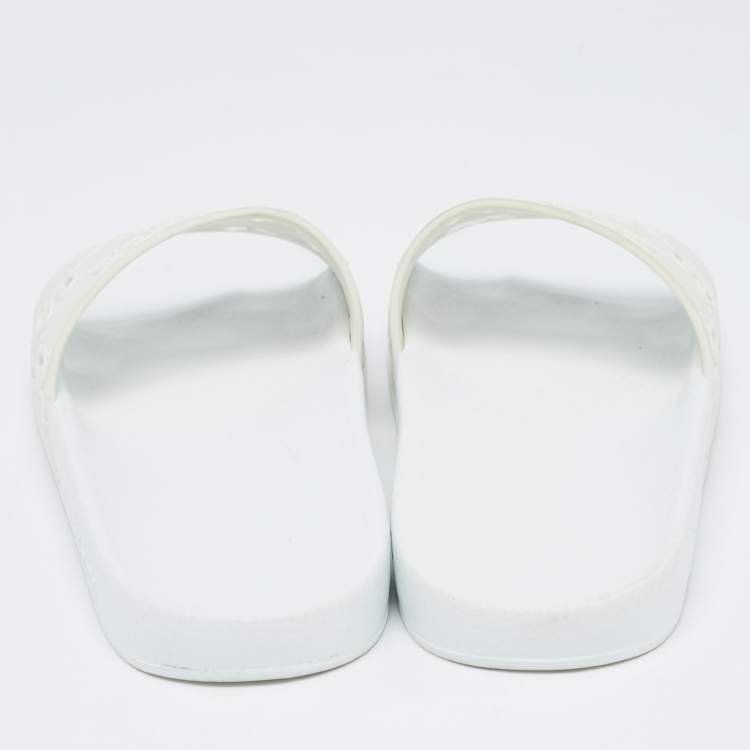Pre Owned Gucci White Rubber Flat Slides Size 39