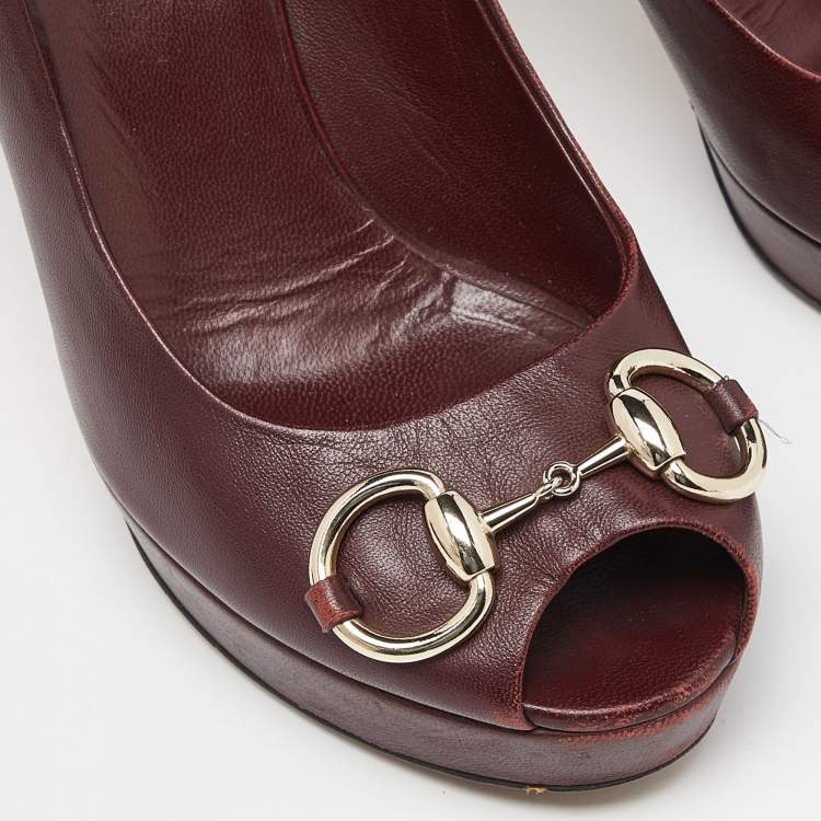 Pre Owned Gucci Burgundy Leather Horsebit Peep Toe Platform Pumps Size 37