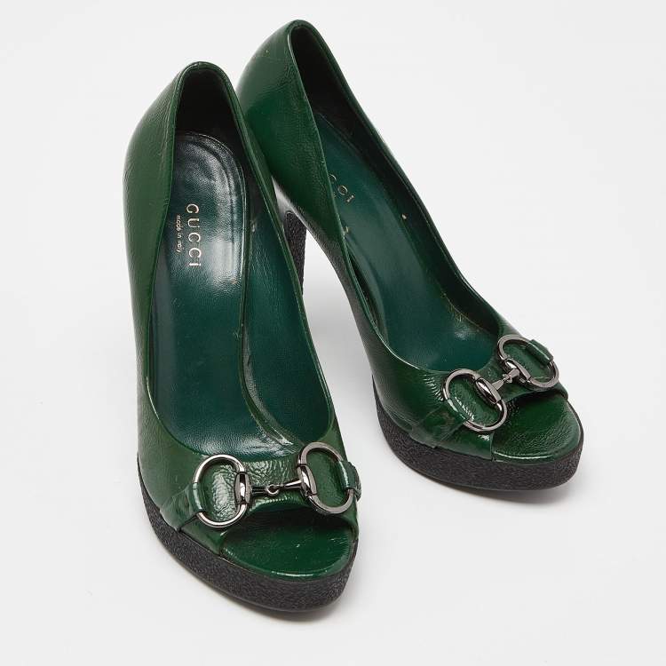 Pre Owned Gucci Green Patent Leather Horsebit Peep Toe Pumps Size 36
