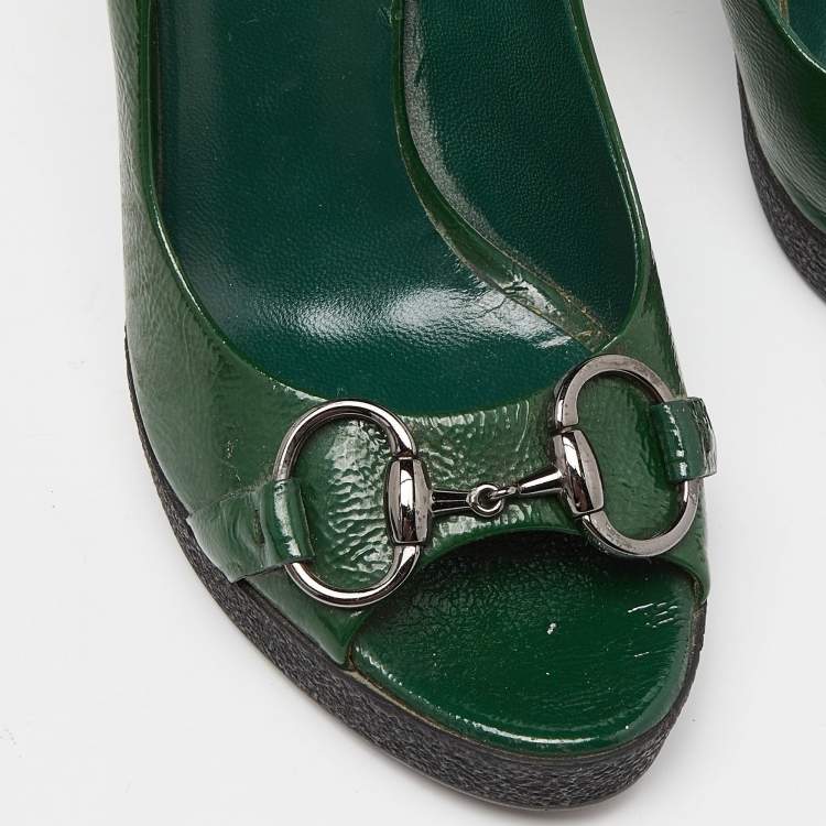 Pre Owned Gucci Green Patent Leather Horsebit Peep Toe Pumps Size 36