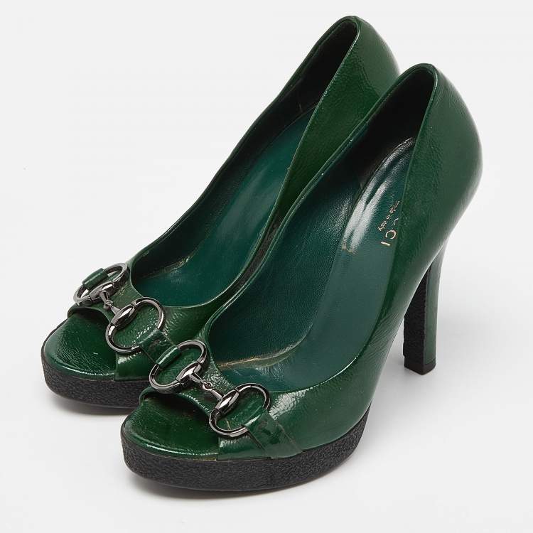 Pre Owned Gucci Green Patent Leather Horsebit Peep Toe Pumps Size 36